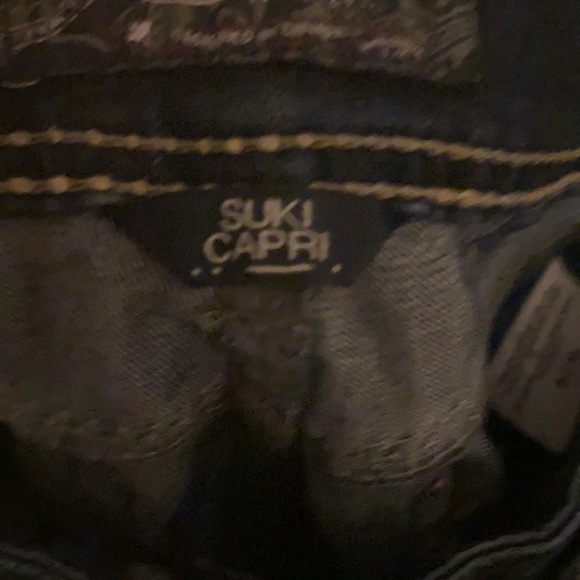 Silver Suki Capris - Picture 3 of 4